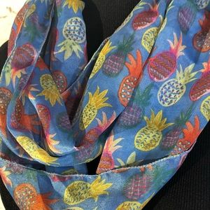 Lightweight Infiniti Scarf NWT Pineapple